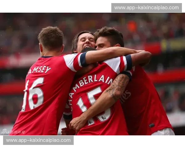 铁锤与狮子的“红蓝之约”：西汉姆联vs阿斯顿维拉，谁才是英超新秩序的执旗手？